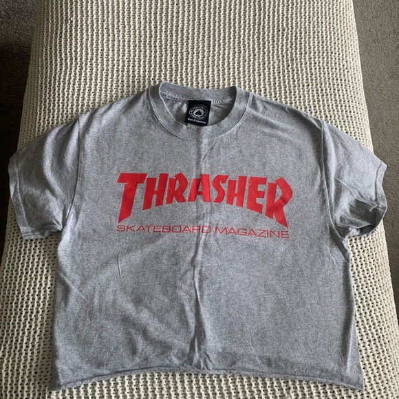 2 Cut/Crop Tees Size Small Vans and Thrasher - Picture 3 of 5